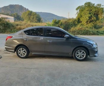 Nissan Sunny 2019 - Màu xám, số tự động