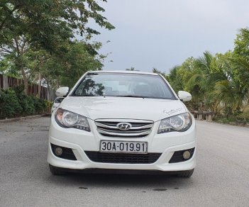 Hyundai Avante 2011 - Xe màu trắng