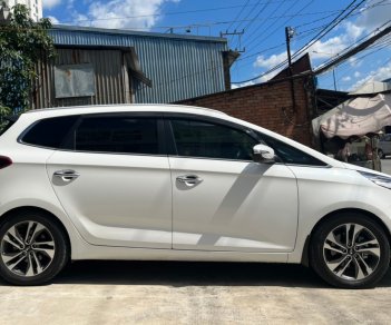 Kia Rondo 2.0 gat 2018 - — Kia Rondo 2.0 AT màu trắng biển tỉnh  -- Sản Xuất 2018 