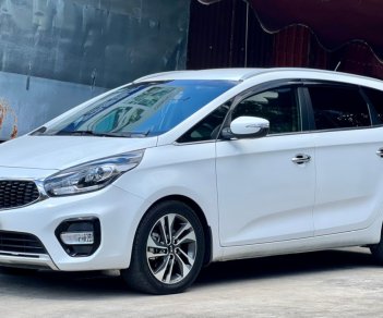 Kia Rondo 2.0 gat 2018 - — Kia Rondo 2.0 AT màu trắng biển tỉnh  -- Sản Xuất 2018 