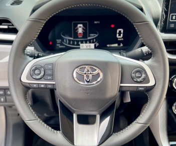 Toyota Veloz 1.5 AT  2022 - - Toyota VELOZ Cross 1.5CVT bản Top màu bạc biển tỉnh  