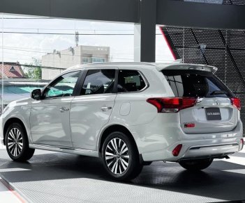 Mitsubishi Outlander 2022 - Giao xe sớm - Kèm nhiều ưu đãi hấp dẫn