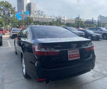 Toyota Camry 2016 - Màu đen, biển SG