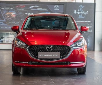 Mazda 2 2022 - Xe màu đỏ sang trọng