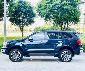 Ford Everest 2021 - Xe siêu lướt siêu hiếm trên thị trường