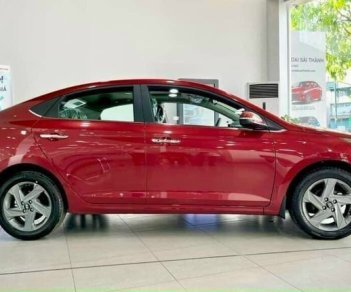 Hyundai Accent 2022 - Màu đỏ - Tặng 1 năm bảo dưỡng miễn phí