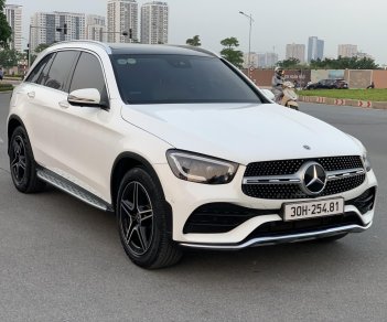 Mercedes-Benz GLC 300 2021 - Xe màu trắng