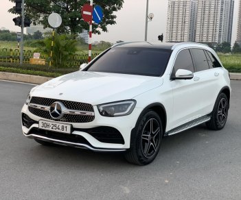 Mercedes-Benz GLC 300 2021 - Xe màu trắng