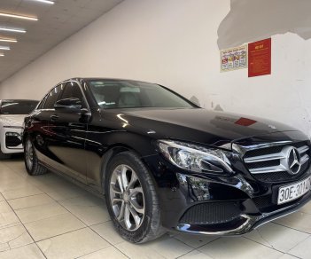 Mercedes-Benz C200 2015 - Màu đen giá ưu đãi