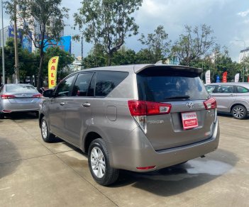 Toyota Innova 2017 - Biển SG, giá sập sàn mua xe tại hãng