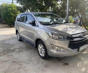 Toyota Innova 2017 - Màu bạc, 525tr