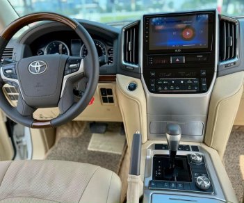 Toyota Land Cruiser 2016 - Toyota Land Cruiser 2016 tại Hà Nội