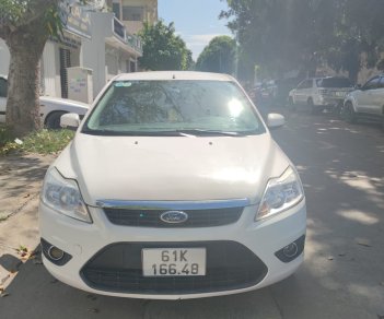 Ford Focus 2010 - Màu trắng, xe nhập số tự động