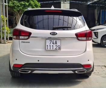 Kia Rondo 2018 - Màu trắng, chương trình tặng 100% thuế trước bạ, hỗ trợ góp bank