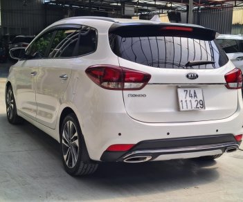 Kia Rondo 2018 - Màu trắng, chương trình tặng 100% thuế trước bạ, hỗ trợ góp bank