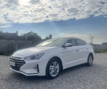 Hyundai Elantra 2020 - Ít sử dụng, giá chỉ 590tr