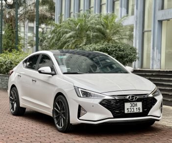 Hyundai Elantra 2019 - Nội ngoại thất cực đẹp, đã độ lên vành thể thao