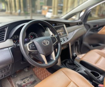 Toyota Innova 2017 - Xe màu bạc, giá chỉ 545 triệu