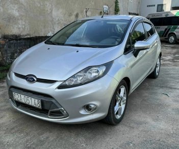 Ford Fiesta 2012 - Màu bạc, xe nhập giá cạnh tranh