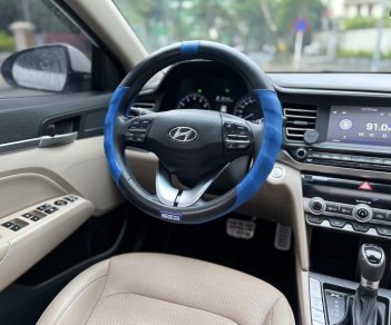 Hyundai Elantra 2021 - Form mới thể thao mạnh mẽ khoẻ khoắn