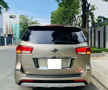 Kia Sedona 2017 - Xe máy xăng tự động bản cao cấp nhất - Model 2017