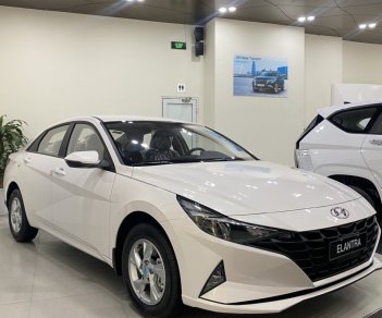 Hyundai Elantra 2022 - Sẵn xe giao ngay - Hỗ trợ bank 80% giá trị xe