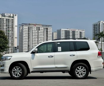 Toyota Land Cruiser 2016 - Toyota Land Cruiser 2016 tại Hà Nội