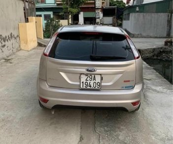 Ford Focus 2011 - Xe màu bạc, 268 triệu