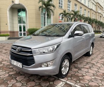 Toyota Innova 2017 - Xe màu bạc, giá chỉ 545 triệu