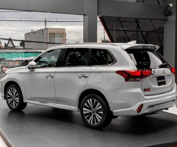 Mitsubishi Outlander 2022 - [Giao Ngay] - Tặng phiếu nhiên liệu + phụ kiện chính hãng - Giá tốt nhất khu vực