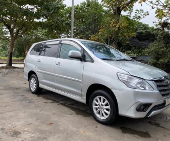 Toyota Innova 2014 - Xe màu bạc