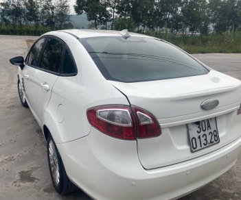 Ford Fiesta 2013 - Đăng ký 2013, xe gia đình, giá 268tr