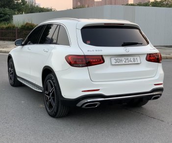 Mercedes-Benz GLC 300 2021 - Xe màu trắng