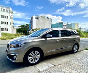 Kia Sedona 2017 - Xe máy xăng tự động bản cao cấp nhất - Model 2017