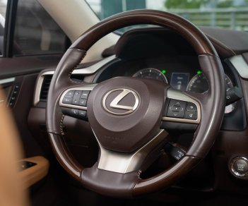 Lexus RX 350 2019 - Cần bán xe màu trắng