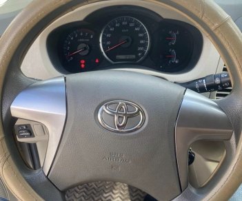 Toyota Innova 2016 - Xe màu bạc, 440tr