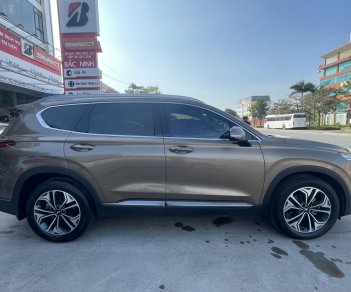 Hyundai Santa Fe 2018 - Cần bán xe giá 910tr