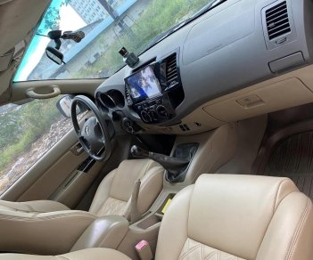 Toyota Fortuner 2009 - Màu bạc