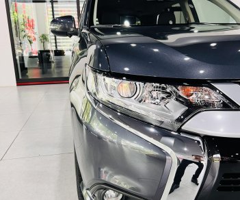 Mitsubishi Stavic 2023 - Ưu đãi siêu hấp dẫn, hỗ trợ đến 100% thuế trước bạ cho khách hàng mua xe em Chiến