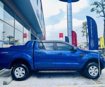 Ford Ranger 2017 - Màu xanh, giá chỉ 550 triệu