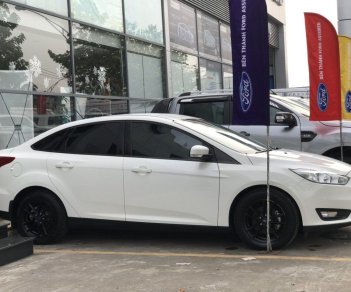 Ford Focus 2018 - 1 chủ xe lướt - Hãng bán và bảo hành