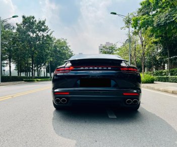 Porsche Panamera 2018 - Đen, nội thất đỏ, chạy 2,4 vạn km siêu mới