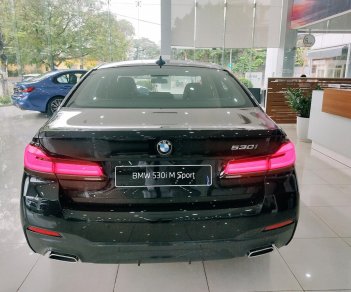 BMW 520i 2022 - Nhận booking toàn miền Bắc để được ưu đãi giảm tiền mặt cả trăm triệu T12/2022