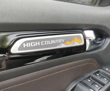 Chevrolet Colorado 2018 - Xe màu trắng, giá 580tr
