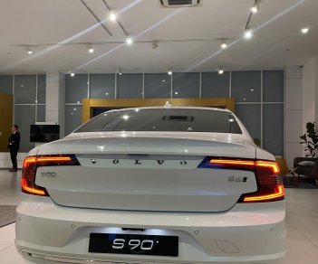 Volvo S90 2022 - Sẵn xe đủ màu giao ngay - Hỗ trợ trả góp, nhiều quà tặng hấp dẫn