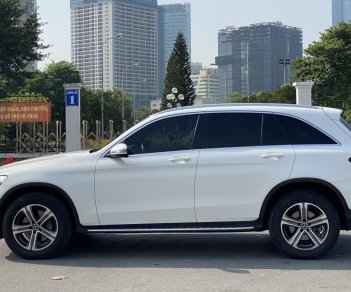 Mercedes-Benz GLC 250 2017 - Xe đẹp, giá tốt - Odo 6v3 km - Đã lên phụ kiện chính hãng