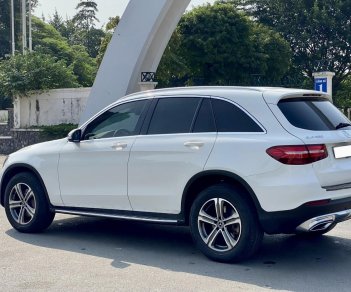 Mercedes-Benz GLC 250 2017 - Xe đẹp, giá tốt - Odo 6v3 km - Đã lên phụ kiện chính hãng