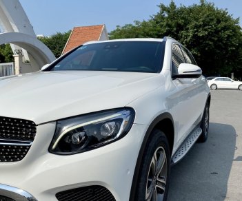 Mercedes-Benz GLC 250 2017 - Xe đẹp, giá tốt - Odo 6v3 km - Đã lên phụ kiện chính hãng