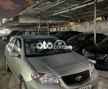 Toyota Vios 2005 - Xe màu bạc, xe nhập