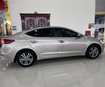 Hyundai Elantra 2018 - Bản cao cấp full options, máy zin tuyệt đối